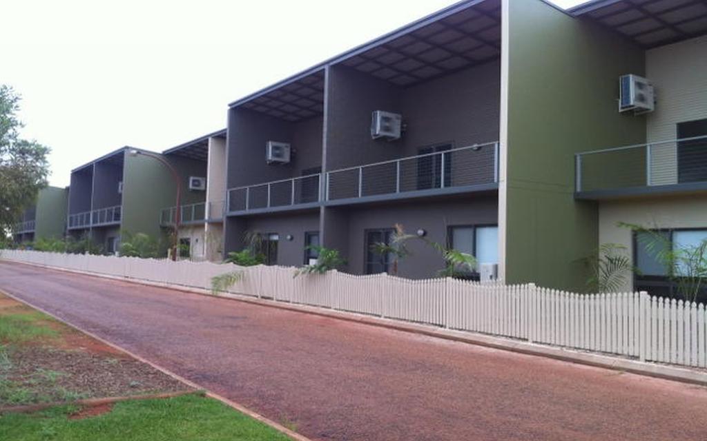 Breezes Apartments Broome Esterno foto