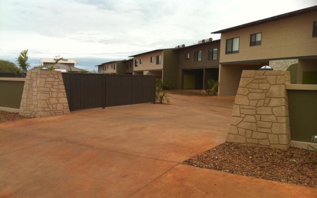 Breezes Apartments Broome Esterno foto